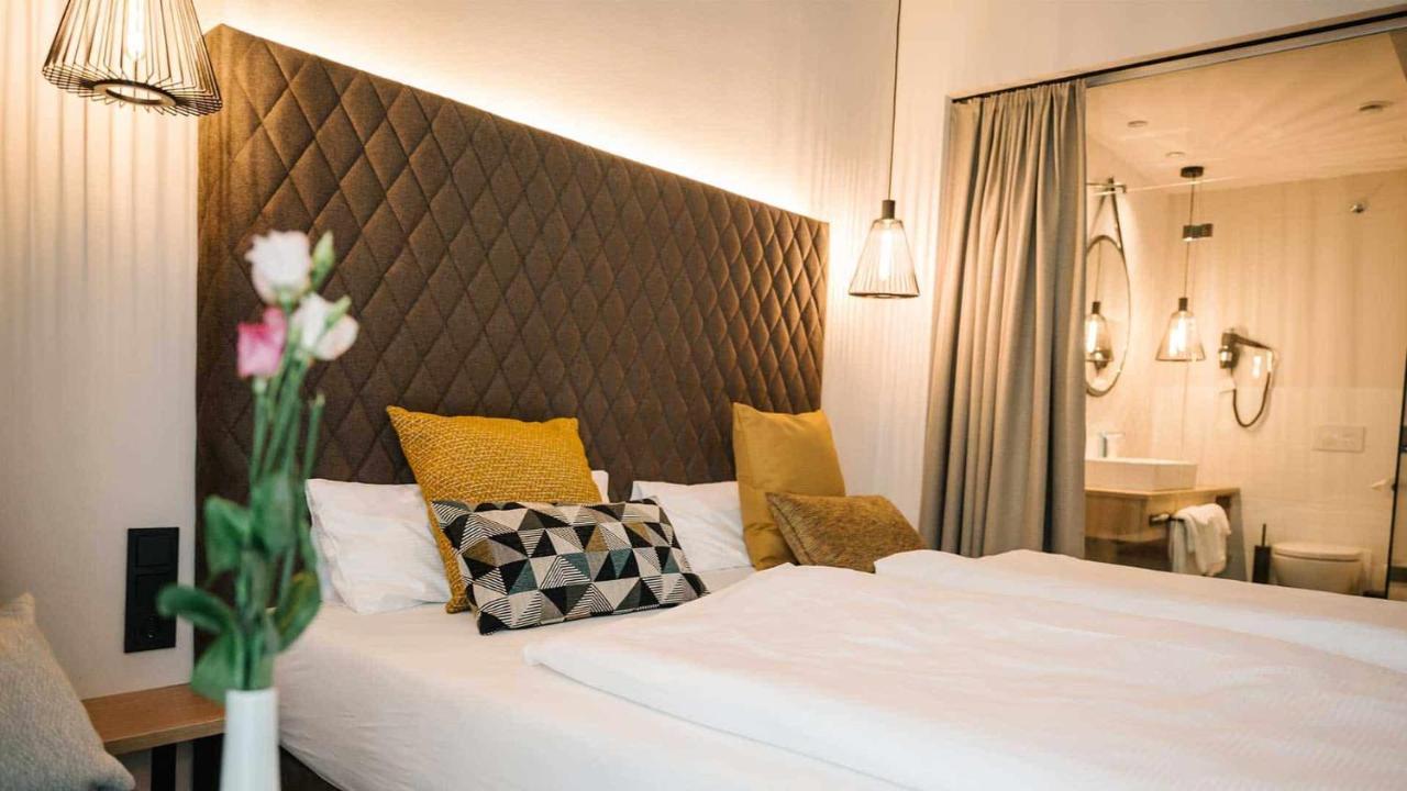LOOM Hotel&Skybar Eislingen Exteriér fotografie