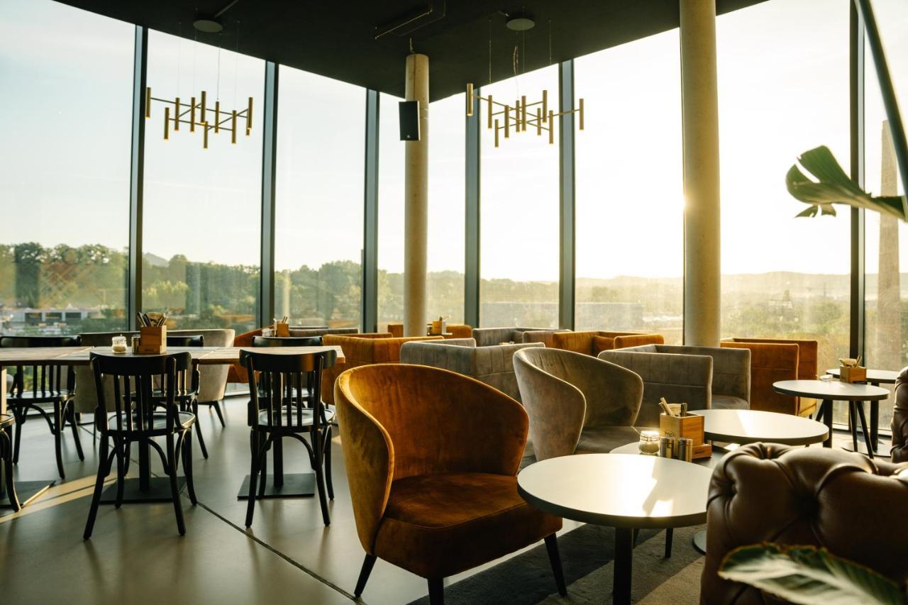 LOOM Hotel&Skybar Eislingen Exteriér fotografie
